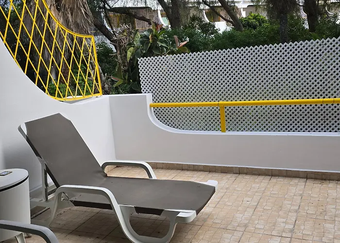 Victoria * فيلامورا