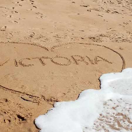 Victoria *