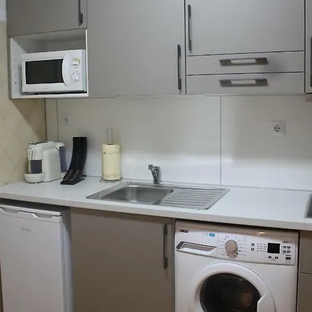 Victoria Apartment *